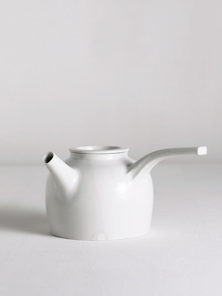 kyusu with pulled handle