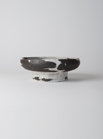 cracked slip bowl with manganese patches