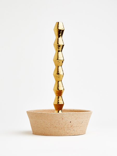 golden pillar planter