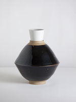 tenmoku bowl and porcelain cup vase