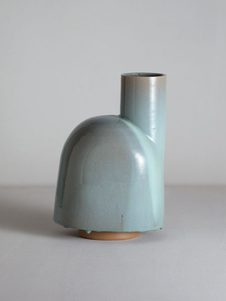 wayward apron vase